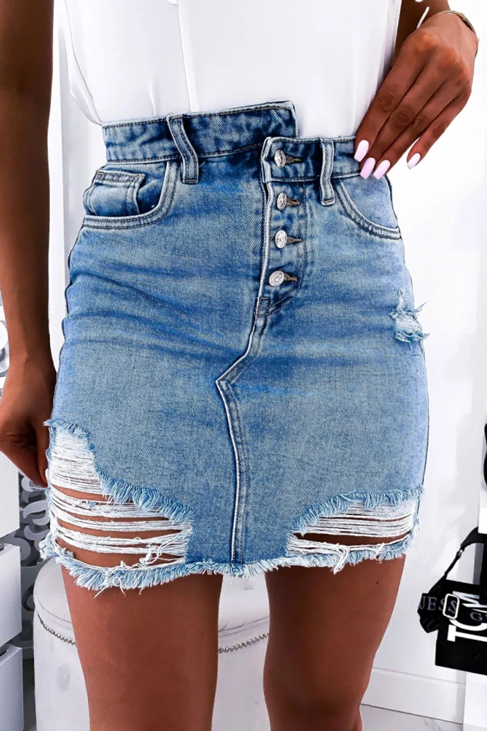 Chic Design Ripped Jeans Skirt
