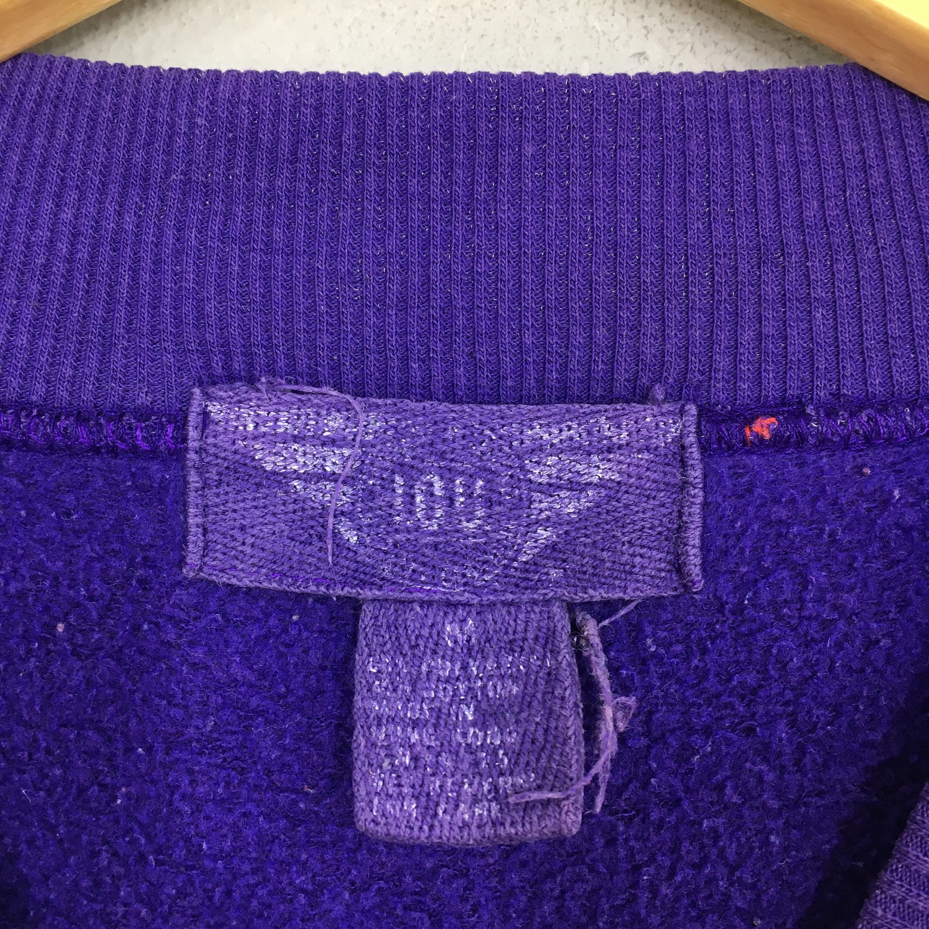Fashion Network Streetwear Purple Sweatshirt Medium